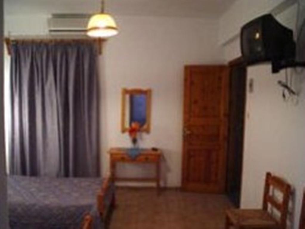 Guesthouse Christos Skopelos Kamer foto
