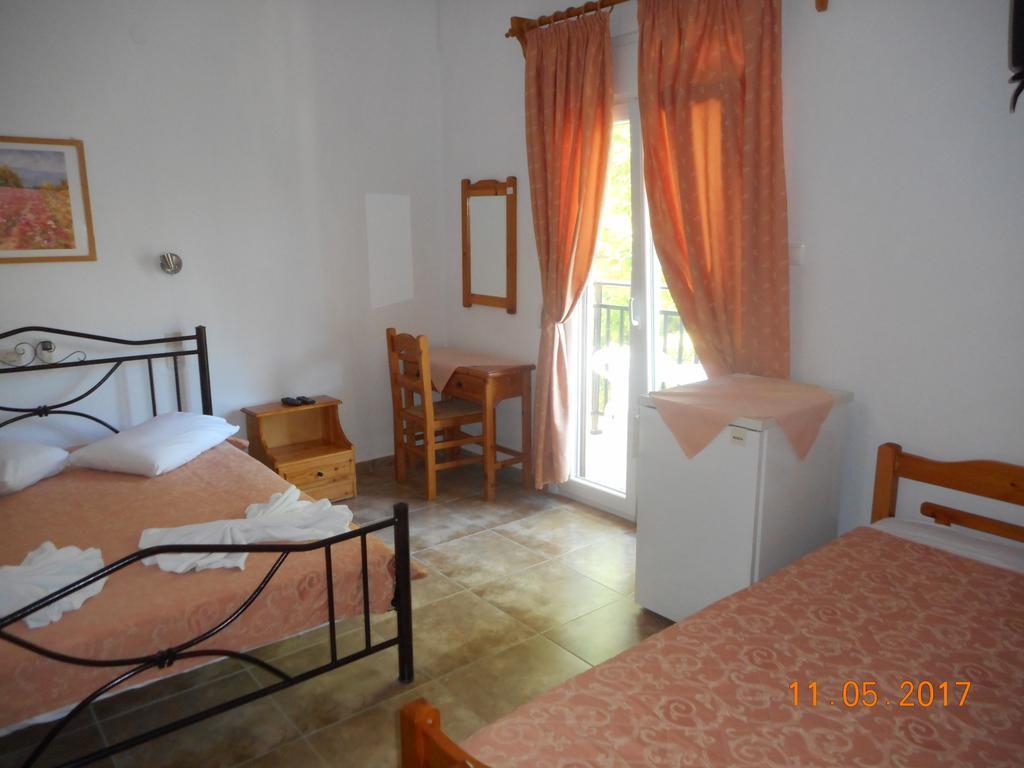 Guesthouse Christos Skopelos Buitenkant foto